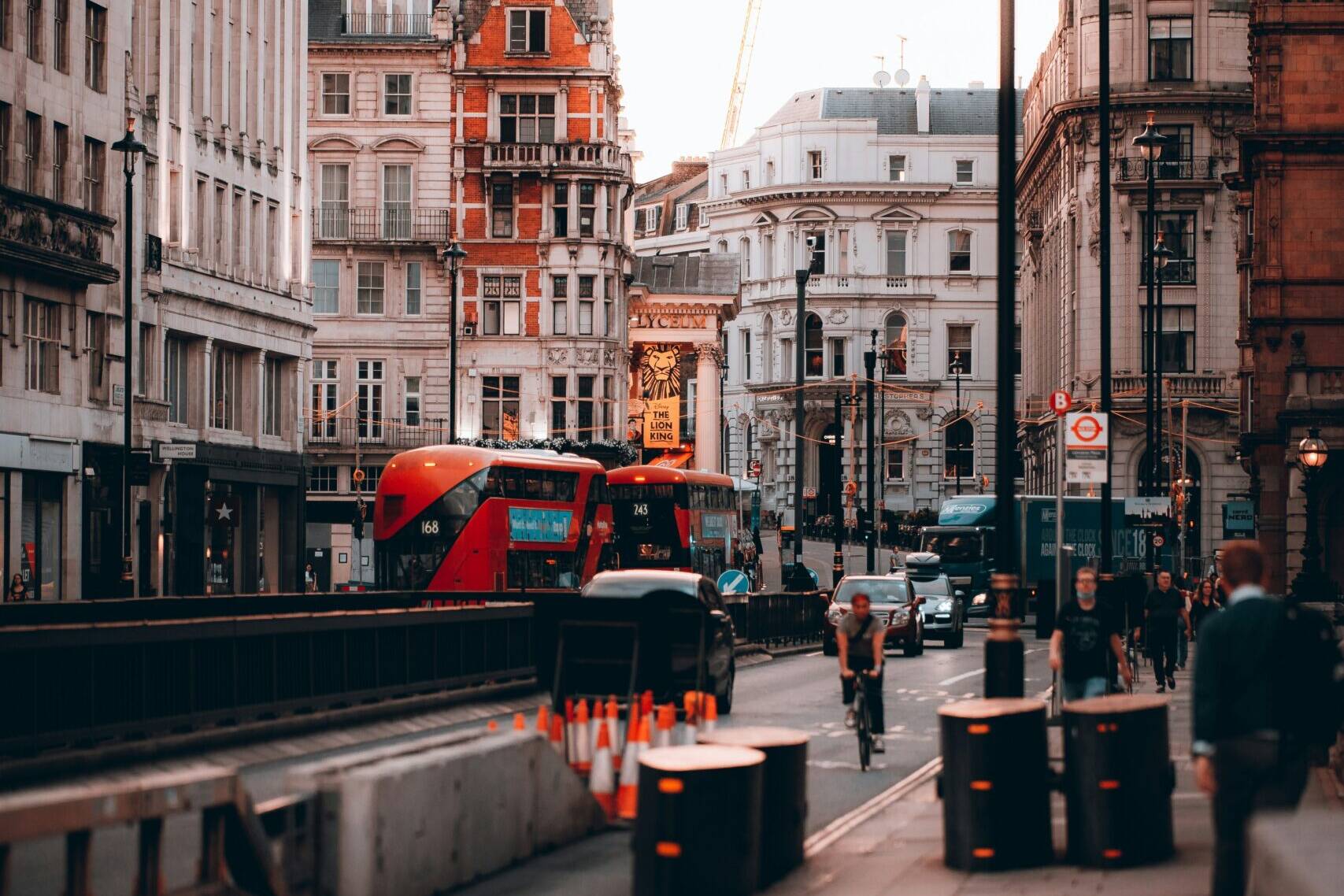 London bus and taxis in London city centre